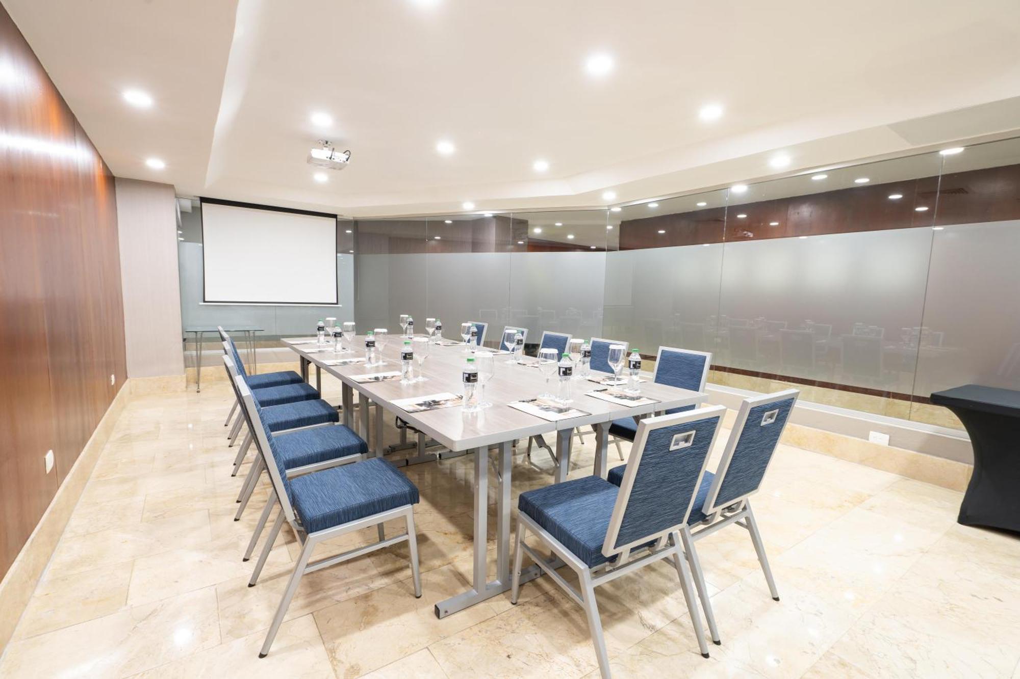מלון סנטיאגו דה לוס קבאלרוס Hodelpa Gran Almirante מראה חיצוני תמונה