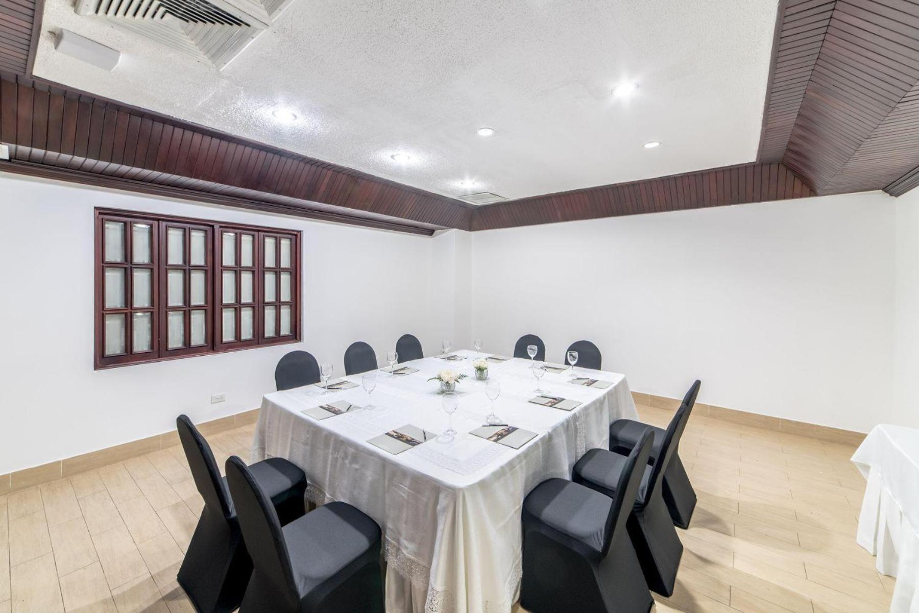 מלון סנטיאגו דה לוס קבאלרוס Hodelpa Gran Almirante מראה חיצוני תמונה